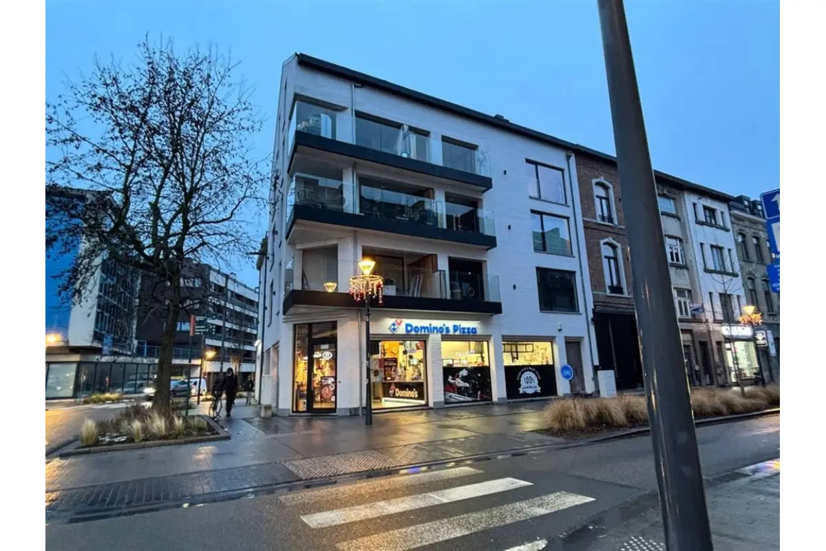 Appartement te  huur in Sint-Truiden 3800 1280.00€ 3 slaapkamers 95.00m² - Zoekertje 732431
