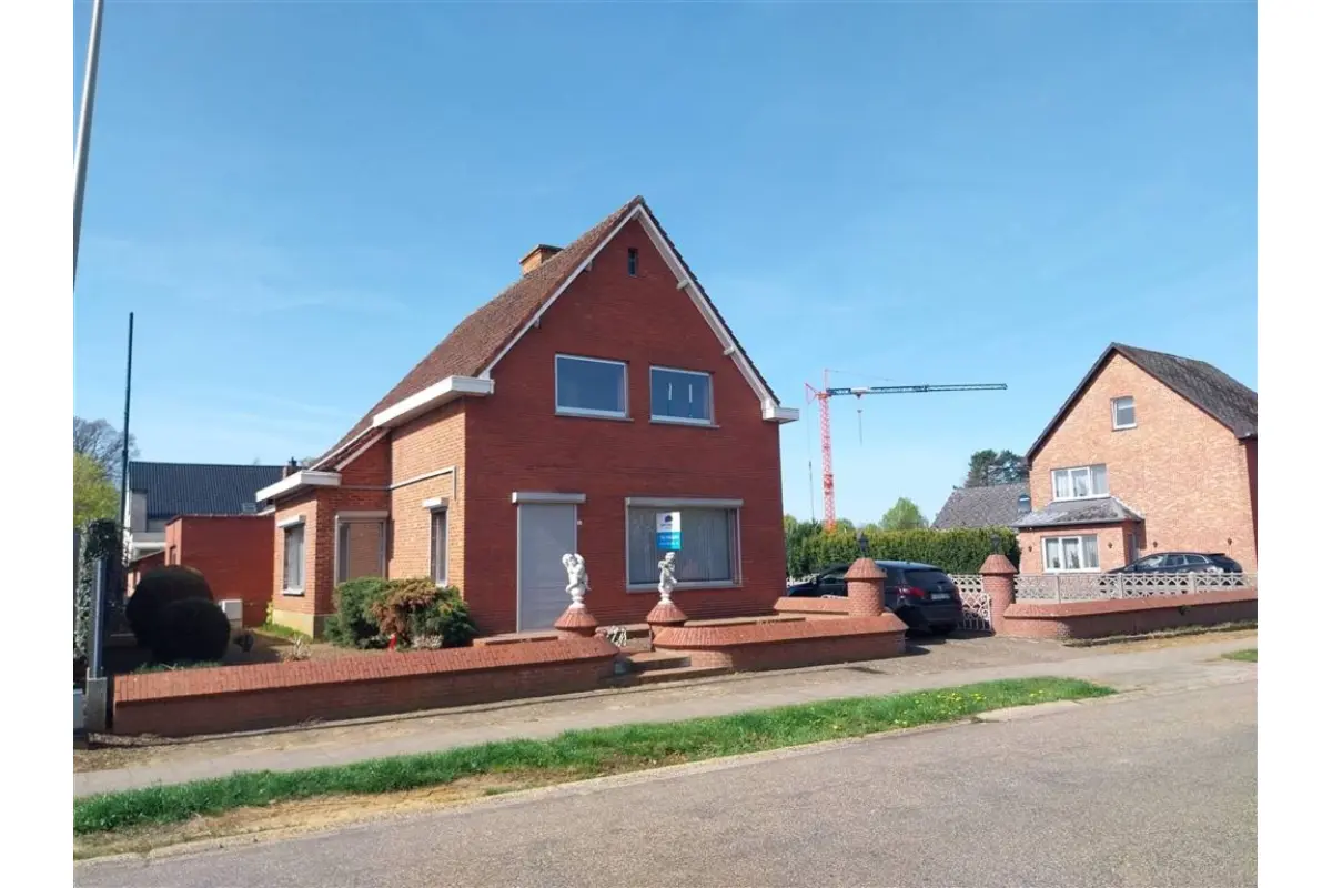 Huis te  huur in Heusden-Zolder 3550 950.00€ 3 slaapkamers 191.00m² - Zoekertje 733820