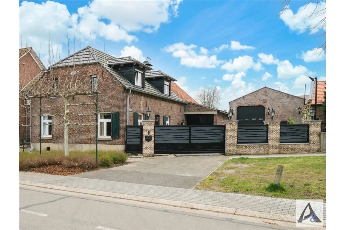 Huis te  koop in Kessenich 3640 429000.00€ 3 slaapkamers 176.00m² - Zoekertje 735532