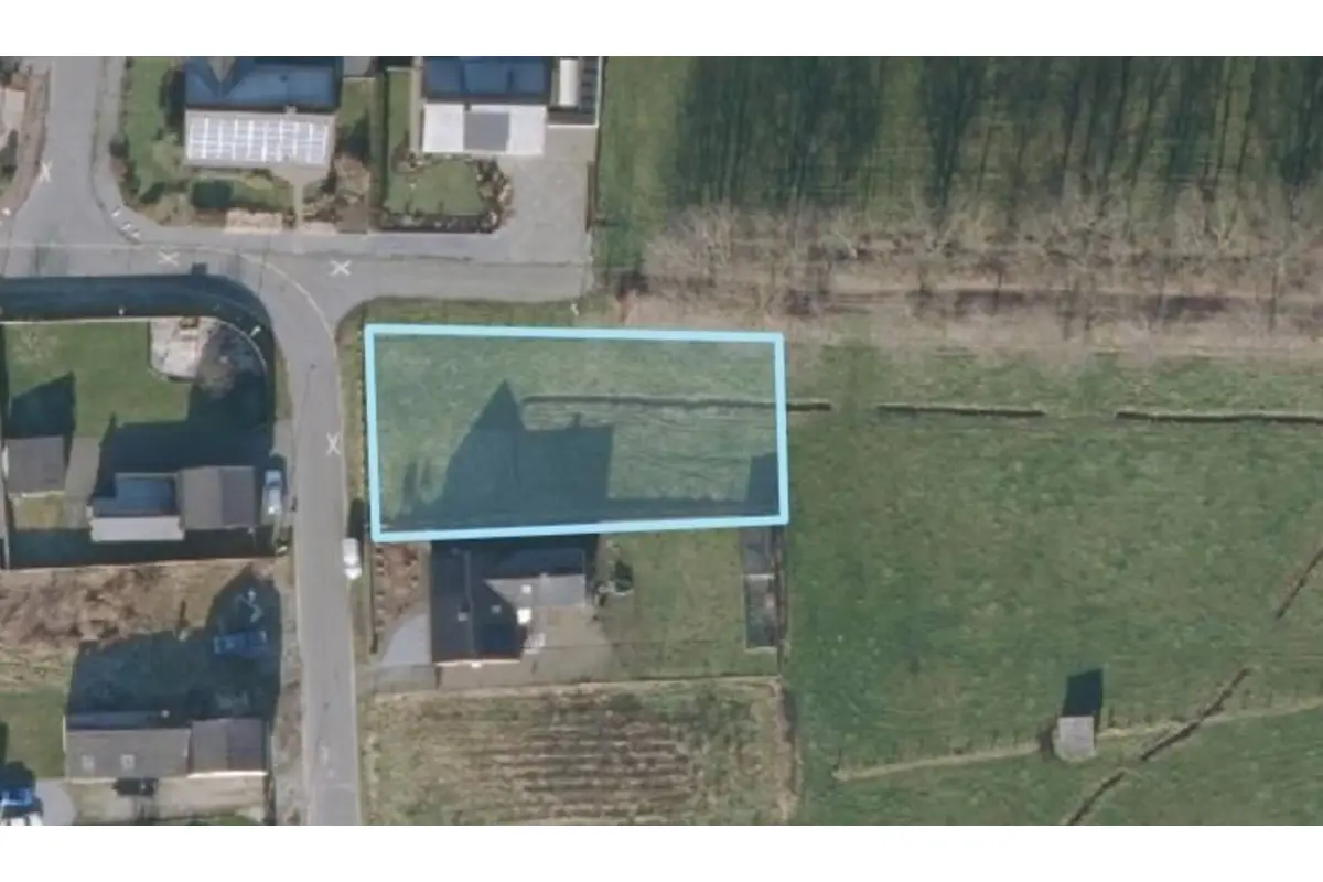 Grond te  koop in Neerpelt 3910 185000.00€  slaapkamers m² - Zoekertje 736051