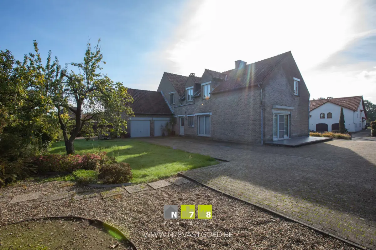 Huis te  koop in Maasmechelen 3630 449000.00€ 4 slaapkamers 285.00m² - Zoekertje 736553
