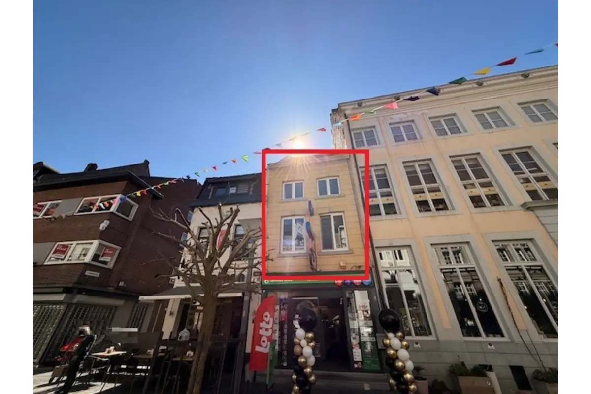 Huis te  huur in Maaseik 3680 950.00€ 2 slaapkamers m² - Zoekertje 736799