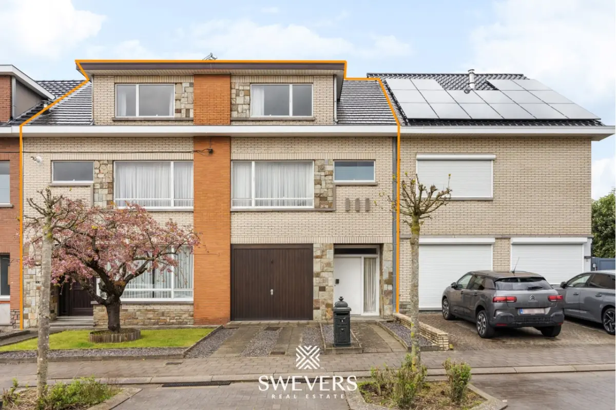 Huis te  koop in Hasselt 3500 375000.00€ 7 slaapkamers 373.00m² - Zoekertje 738191