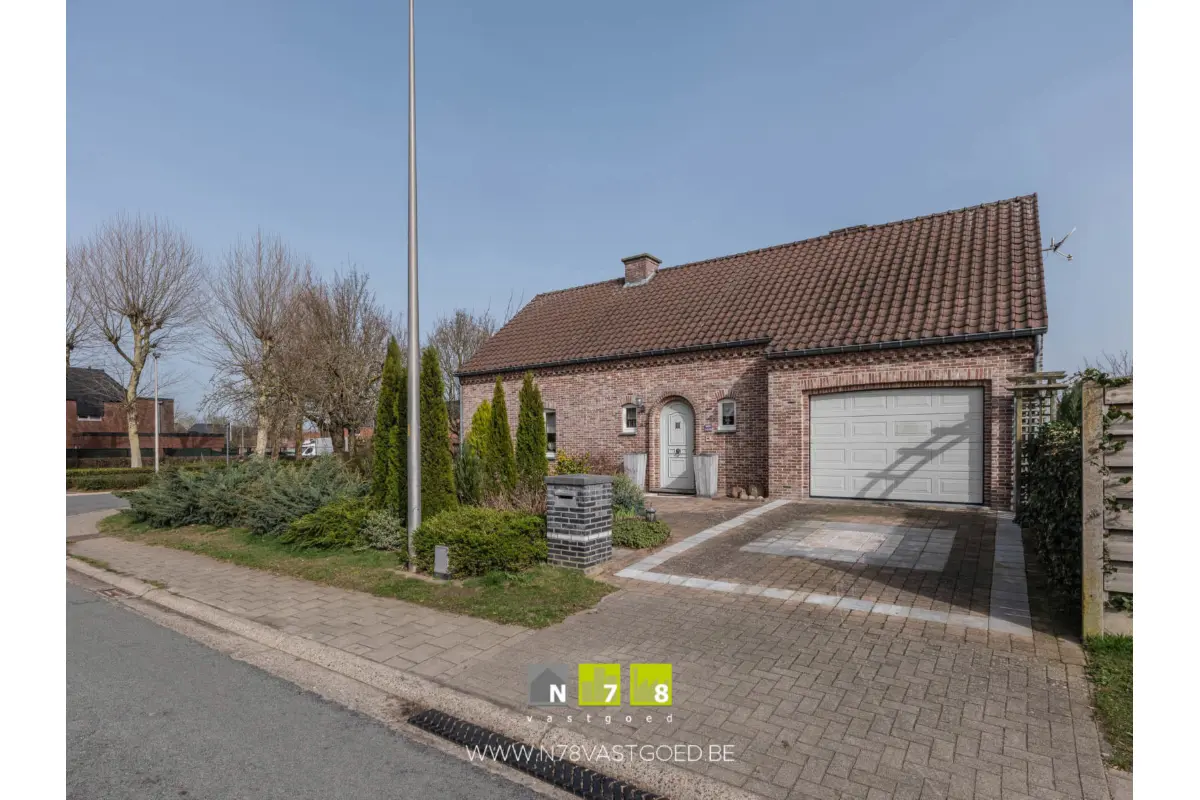 Huis te  koop in Maaseik 3680 405000.00€ 3 slaapkamers 195.00m² - Zoekertje 738777