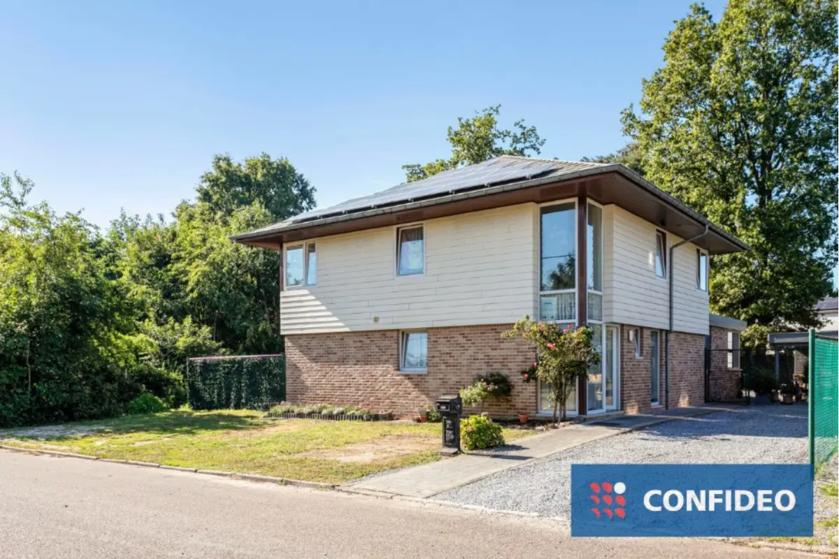 Huis te  koop in Diepenbeek 3590 385000.00€ 3 slaapkamers 265.00m² - Zoekertje 739982
