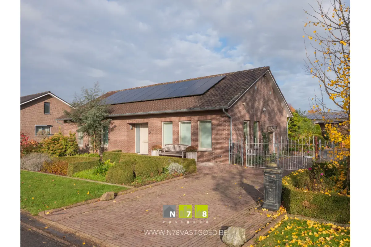 Huis te  koop in Maaseik 3680 499000.00€ 5 slaapkamers 195.00m² - Zoekertje 740393