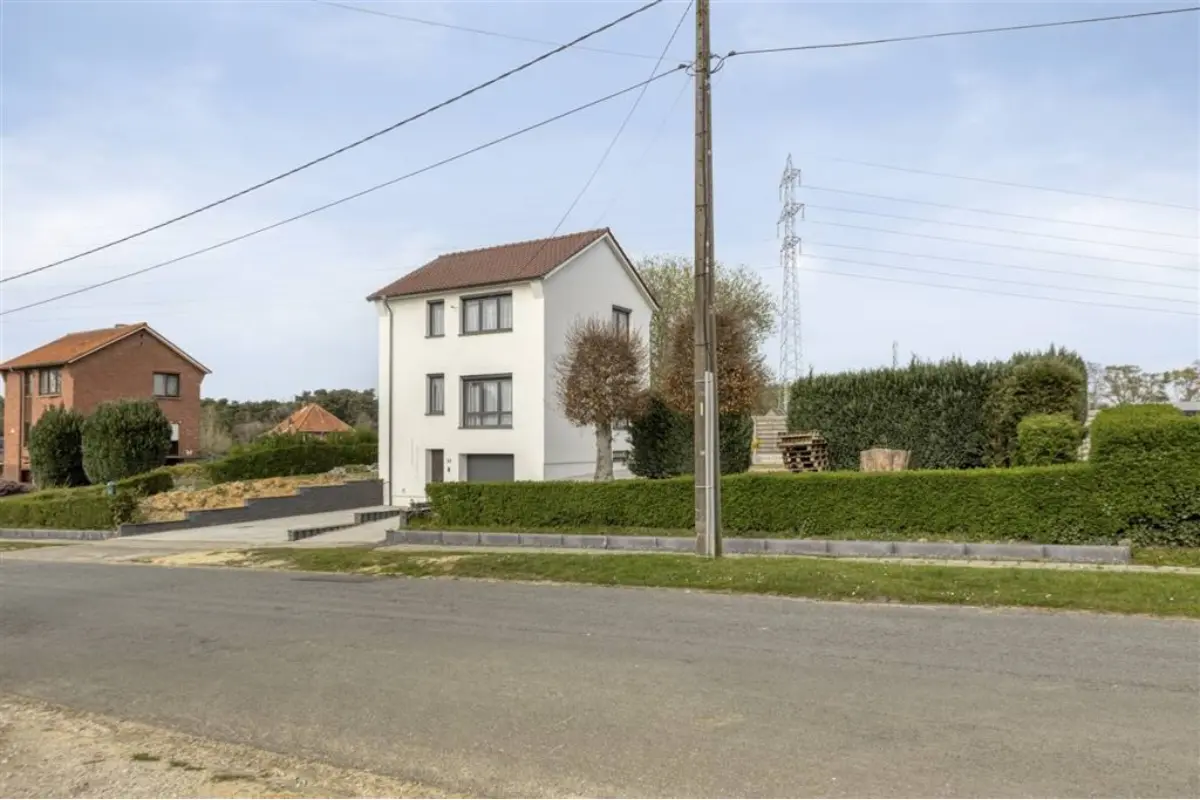 Huis te  koop in Houthalen-Helchteren 3530 375000.00€ 3 slaapkamers 162.00m² - Zoekertje 740728