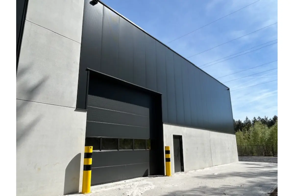 Handelszaak te  huur in Lommel 3920 2595.00€  slaapkamers m² - Zoekertje 743291