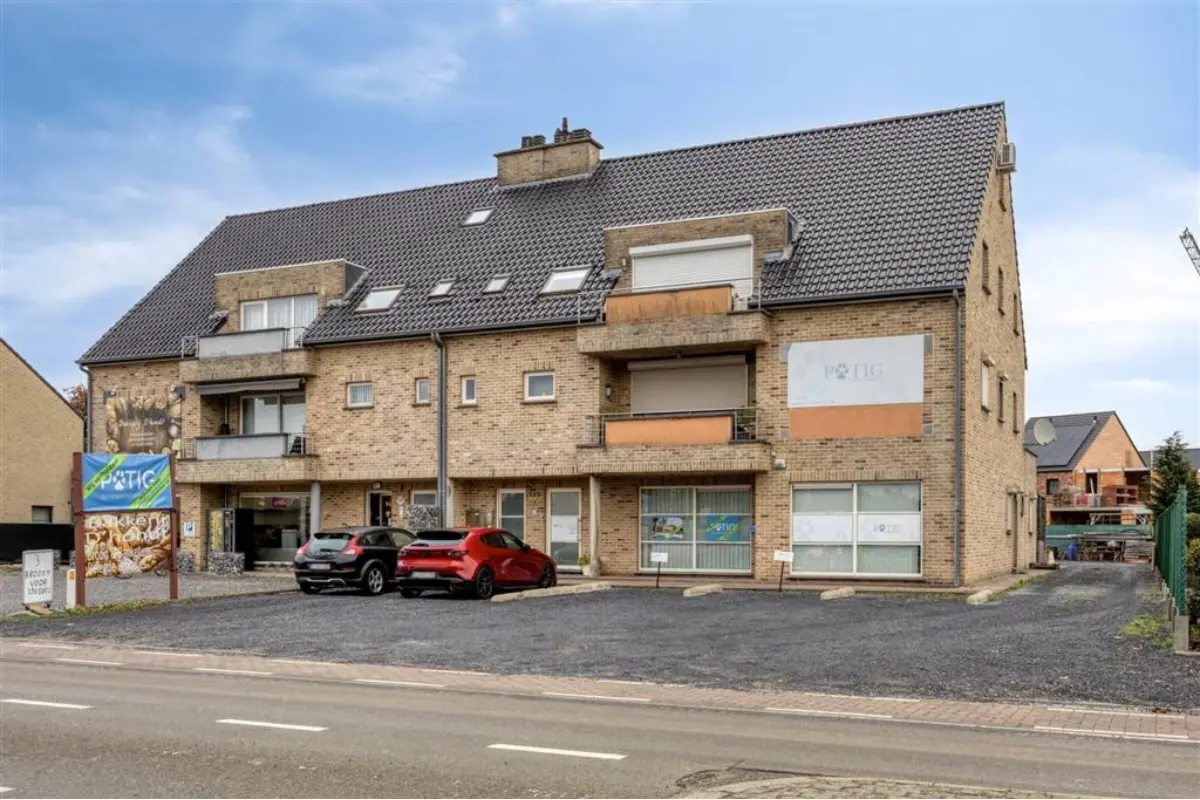 Handelszaak te  koop in Houthalen-Helchteren 3530 0.00€  slaapkamers 93.00m² - Zoekertje 743228