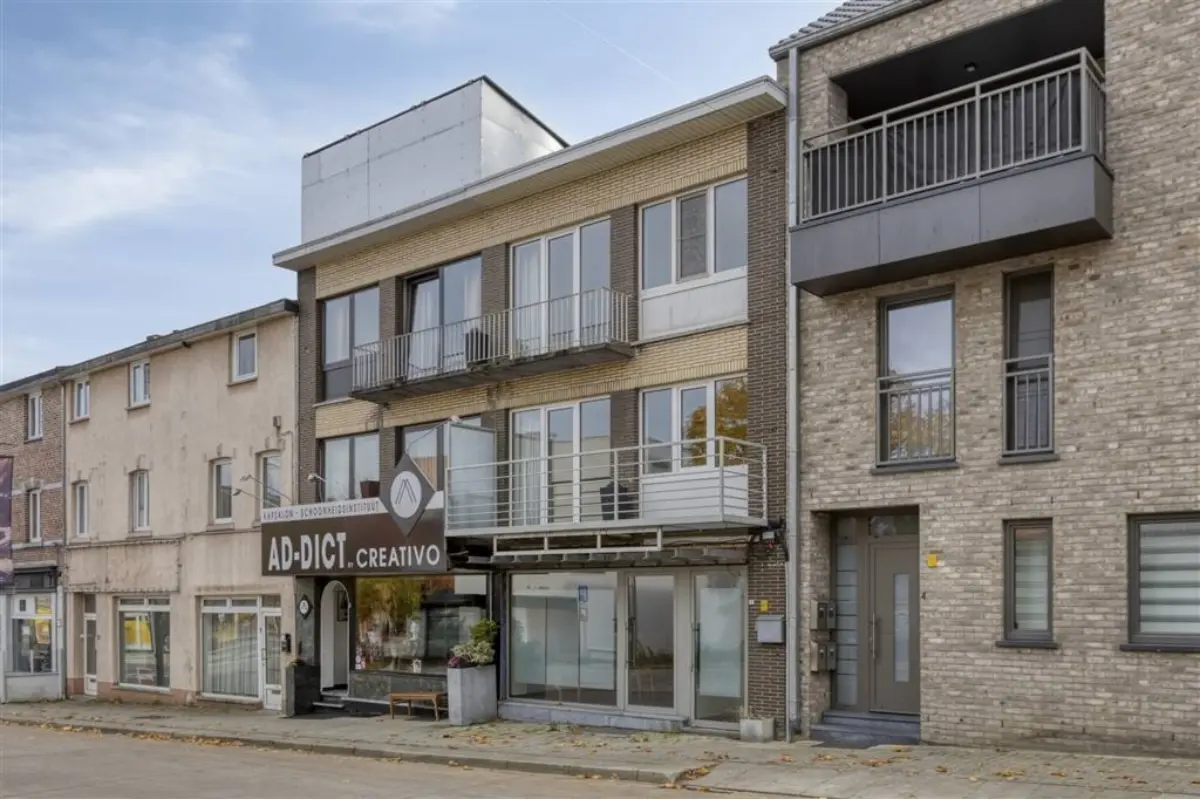 Handelszaak te  koop in Genk 3600 0.00€ 3 slaapkamers 119.00m² - Zoekertje 742750