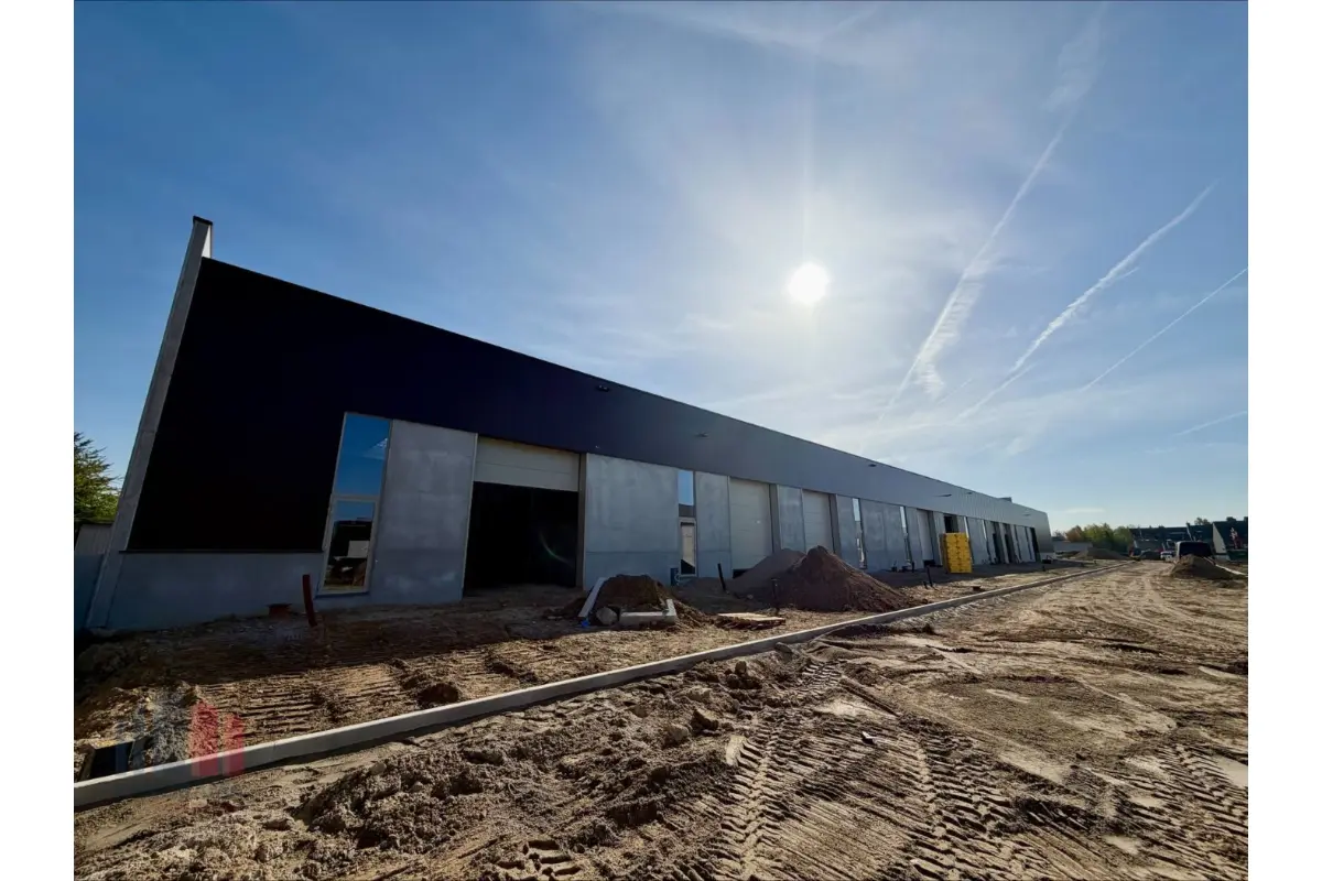 Handelszaak te  koop in Halen 3545 384900.00€  slaapkamers 288.00m² - Zoekertje 743344