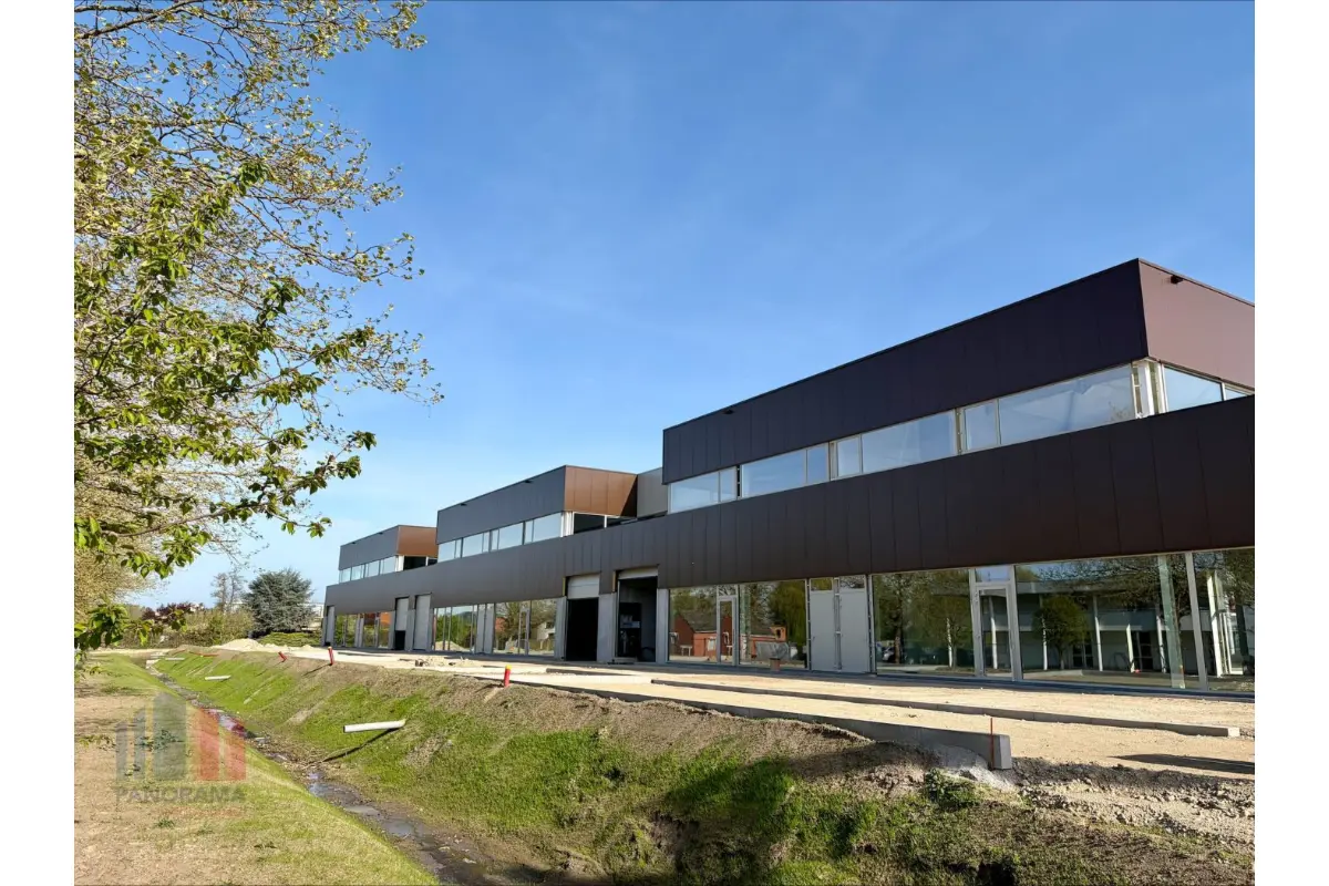 Handelszaak te  koop in Halen 3545 529900.00€  slaapkamers 399.00m² - Zoekertje 743343