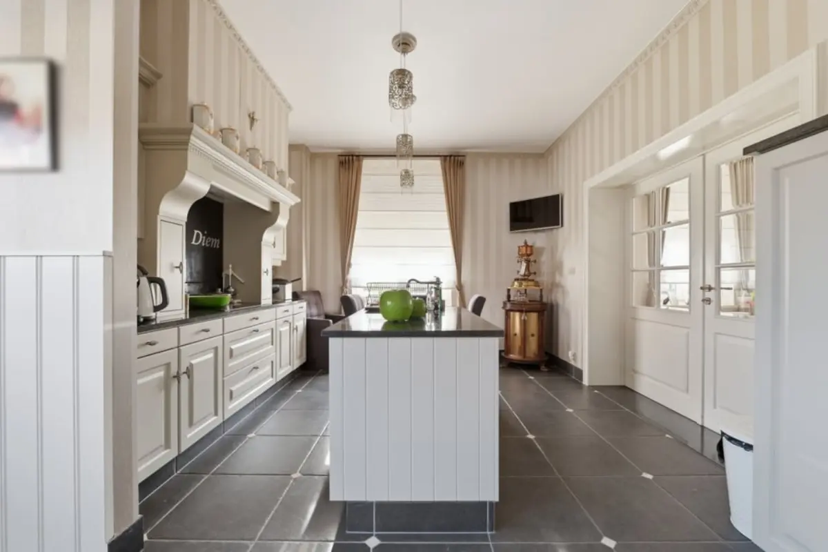 Huis te  koop in Berg 3700 399000.00€ 3 slaapkamers 176.00m² - Zoekertje 743281