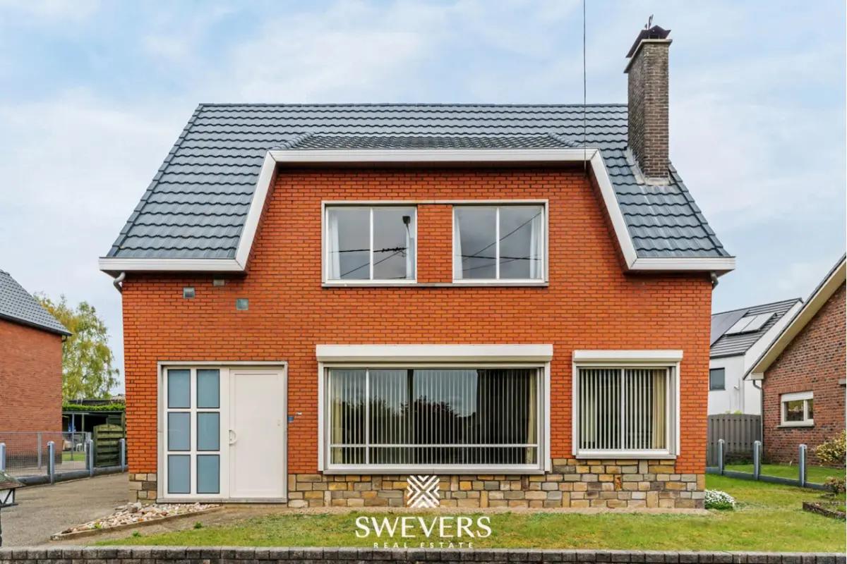 Huis te  koop in Paal 3583 249000.00€ 3 slaapkamers 214.00m² - Zoekertje 744764