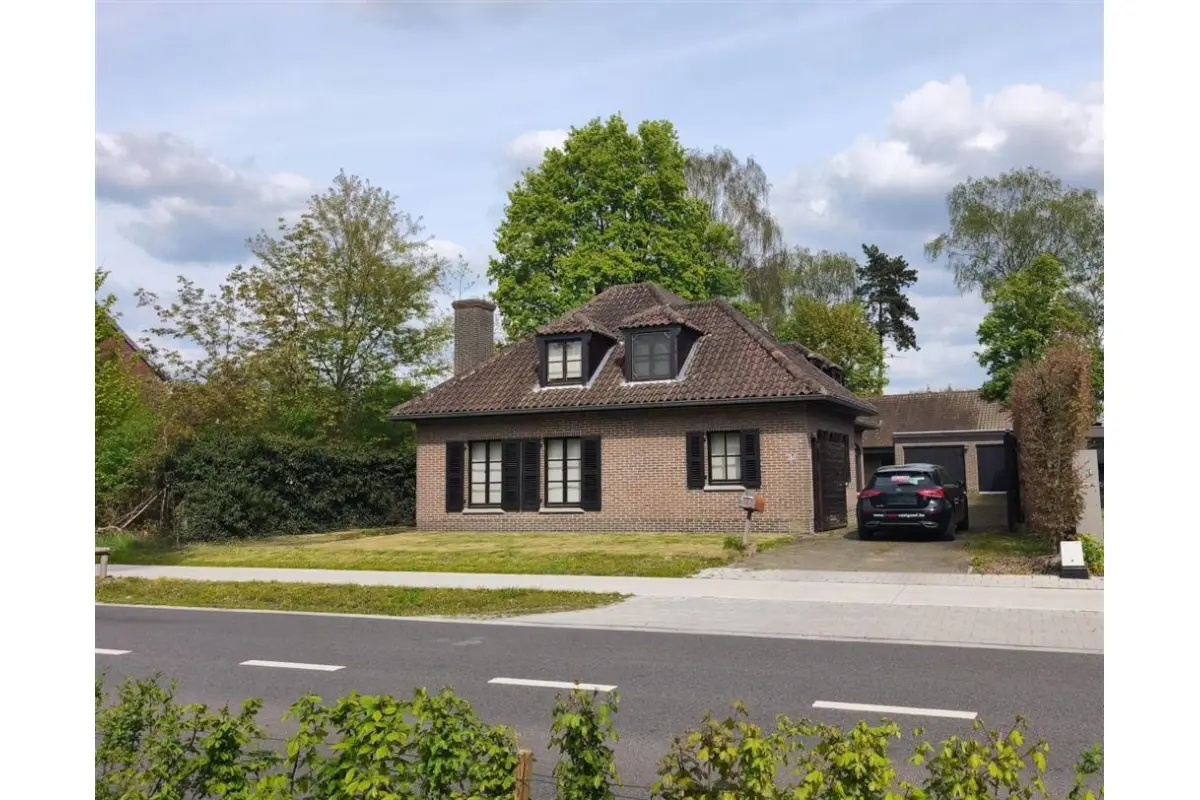 Huis te  huur in Lommel 3920 1300.00€ 3 slaapkamers m² - Zoekertje 745040