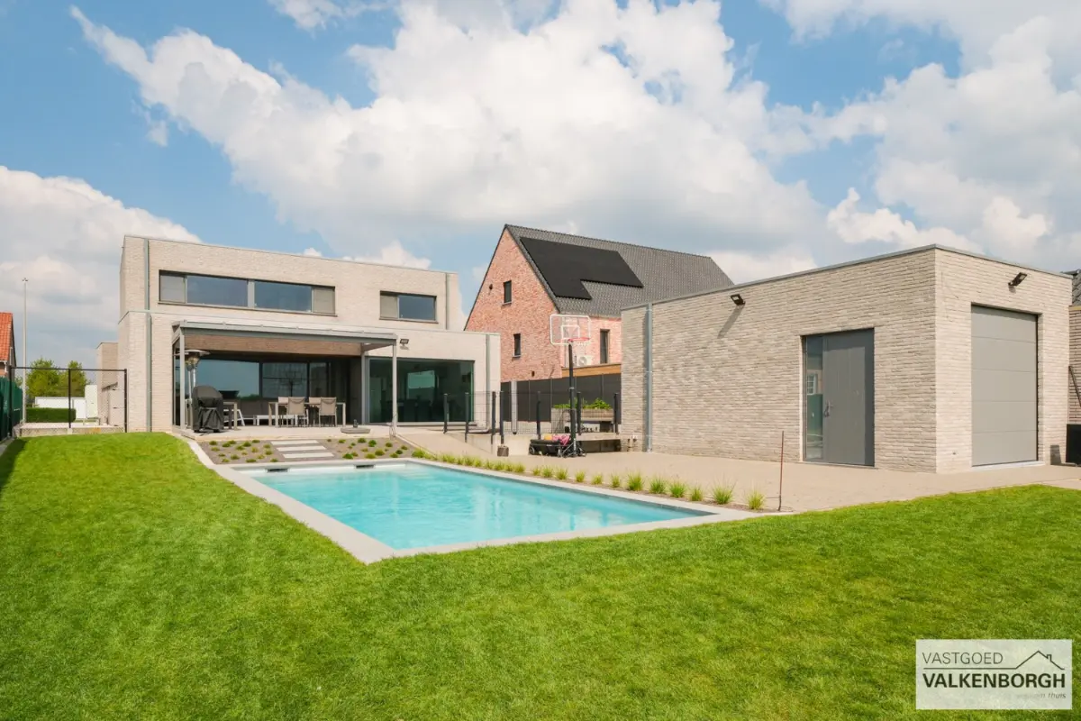 Huis te  koop in Binderveld 3850 795000.00€ 3 slaapkamers 232.00m² - Zoekertje 746132