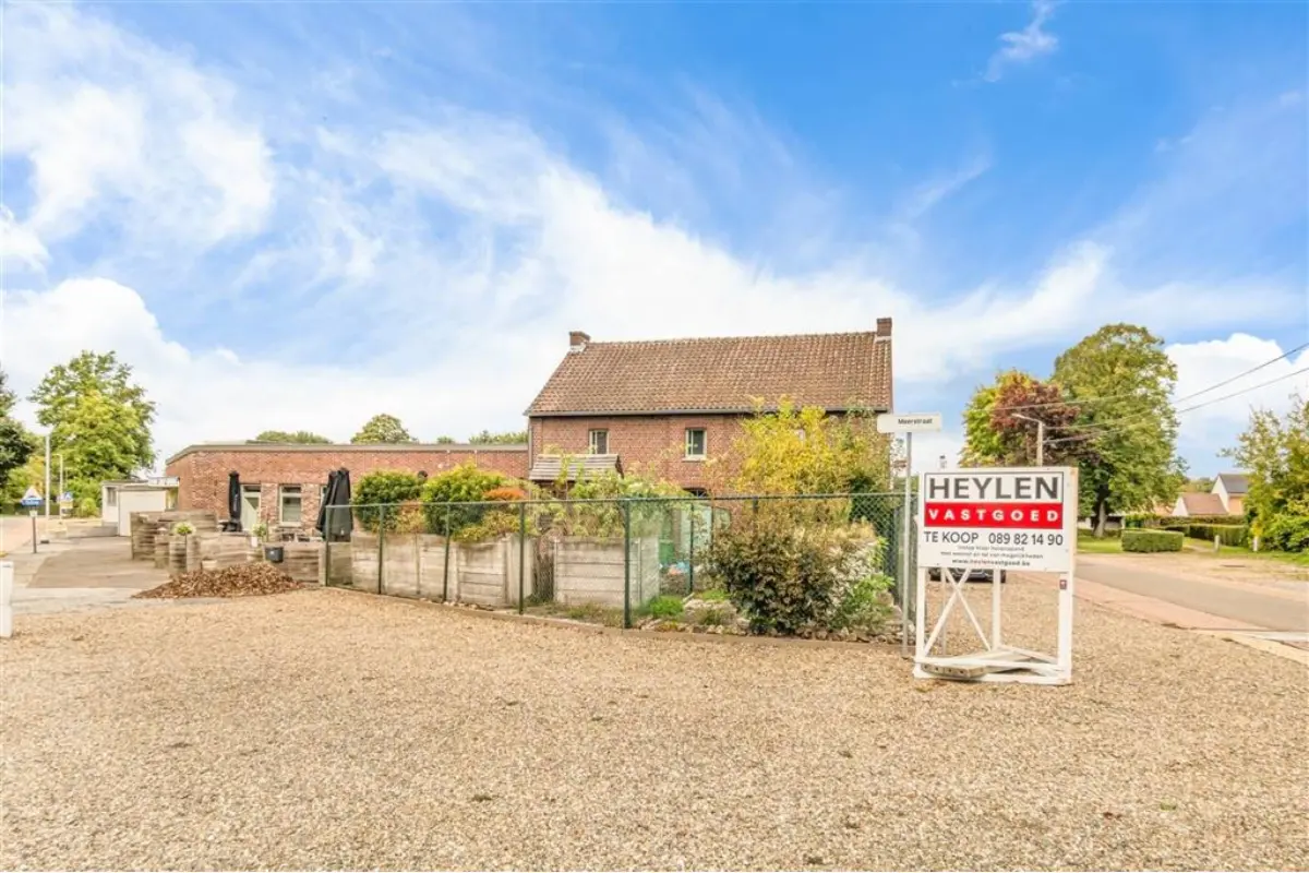 Huis te  koop in Zutendaal 3690 379000.00€ 4 slaapkamers 667.00m² - Zoekertje 746882