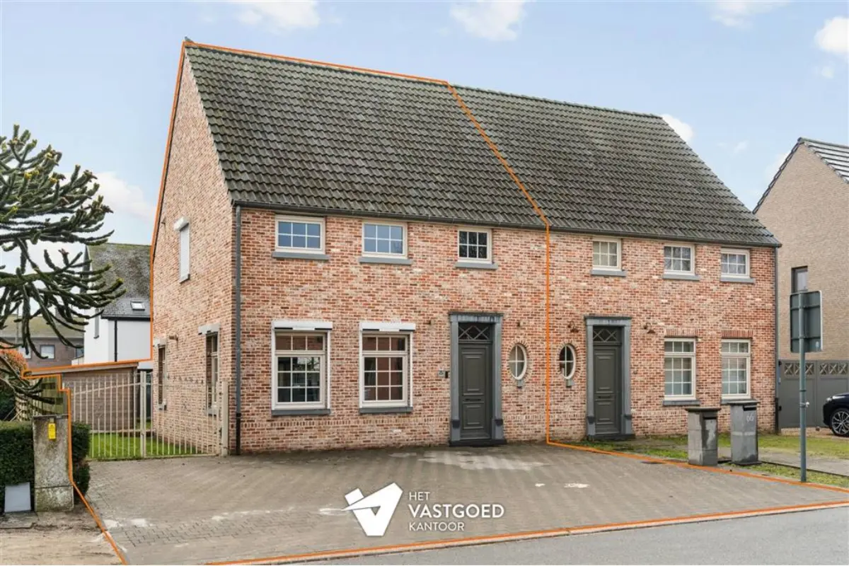 Huis te  koop in Leopoldsburg 3970 0.00€ 4 slaapkamers 154.00m² - Zoekertje 748200