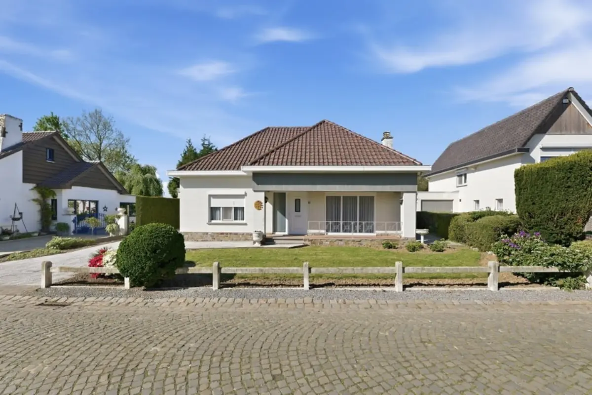 Huis te  koop in Sint-Truiden 3800 259000.00€ 2 slaapkamers 149.00m² - Zoekertje 748407