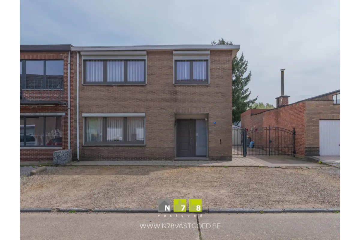 Huis te  koop in Maasmechelen 3630 325000.00€ 4 slaapkamers 143.00m² - Zoekertje 749584