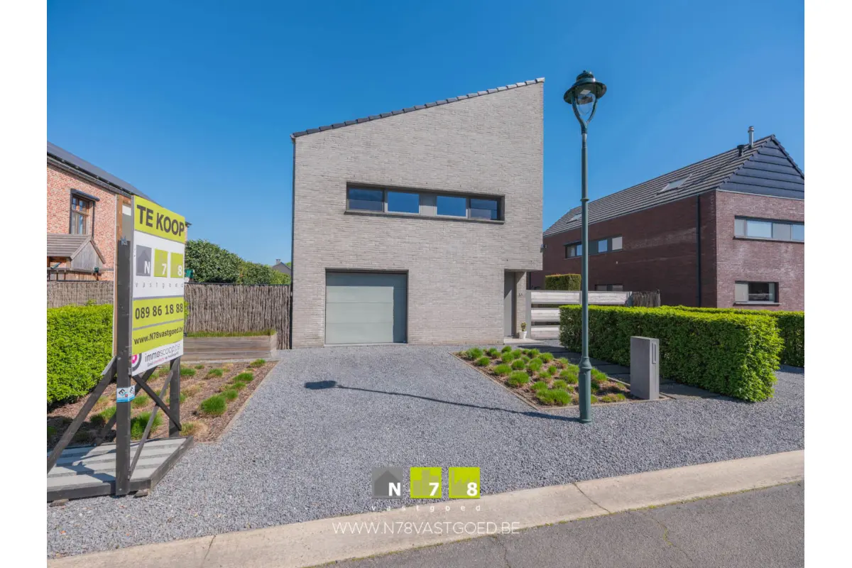 Huis te  koop in Dilsen-Stokkem 3650 649000.00€ 4 slaapkamers 236.00m² - Zoekertje 749992