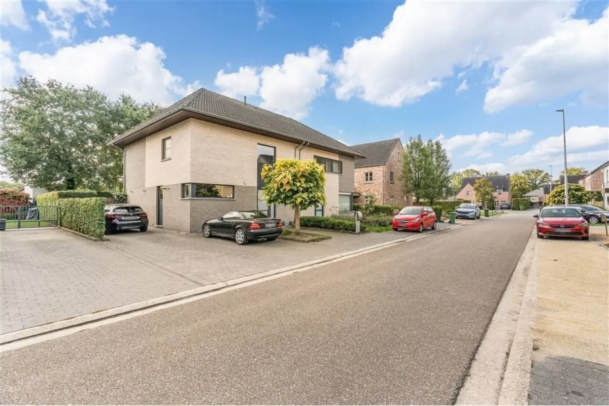 Huis te  koop in Hasselt 3500 515000.00€ 3 slaapkamers 183.00m² - Zoekertje 749948