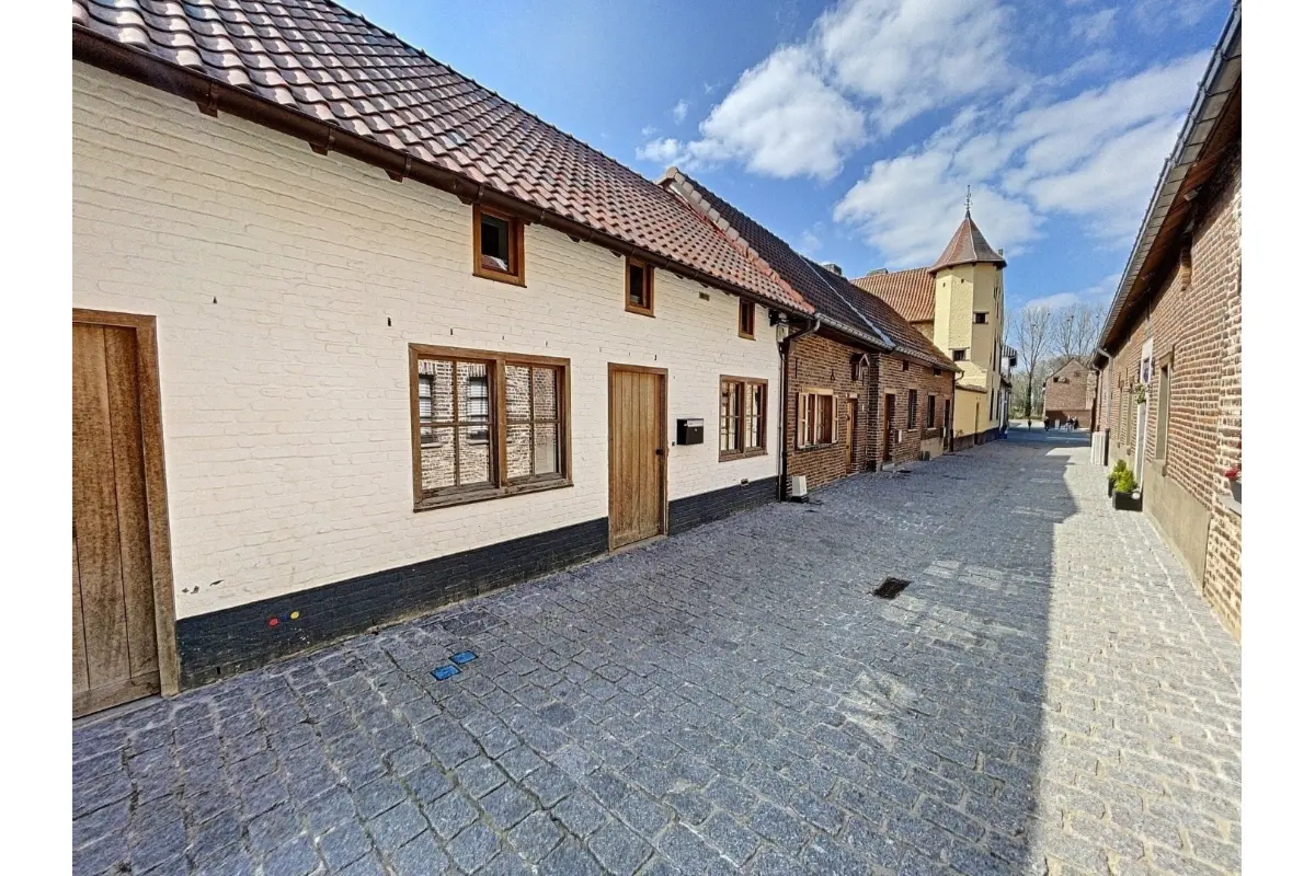 Appartement te  koop in Sint-Truiden 3800 269000.00€ 1 slaapkamers 63.00m² - Zoekertje 755114