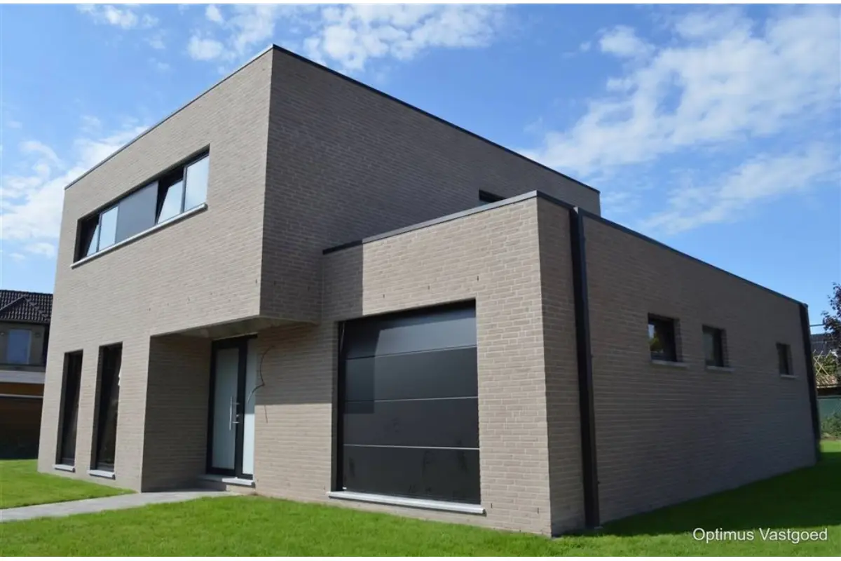 Huis te  huur in Neerpelt 3910 1525.00€ 3 slaapkamers 190.00m² - Zoekertje 755855