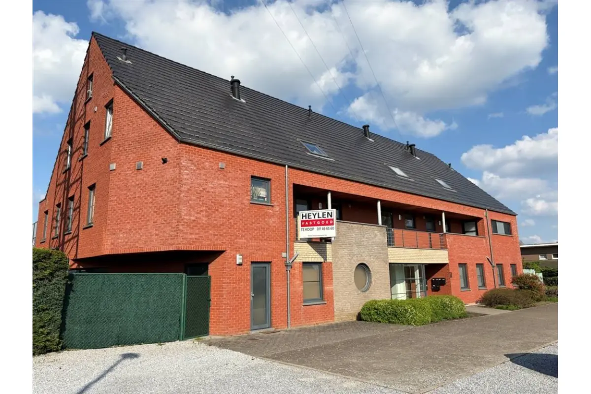 Appartement te  koop in Heusden-Zolder 3550 279000.00€ 2 slaapkamers 108.00m² - Zoekertje 755515