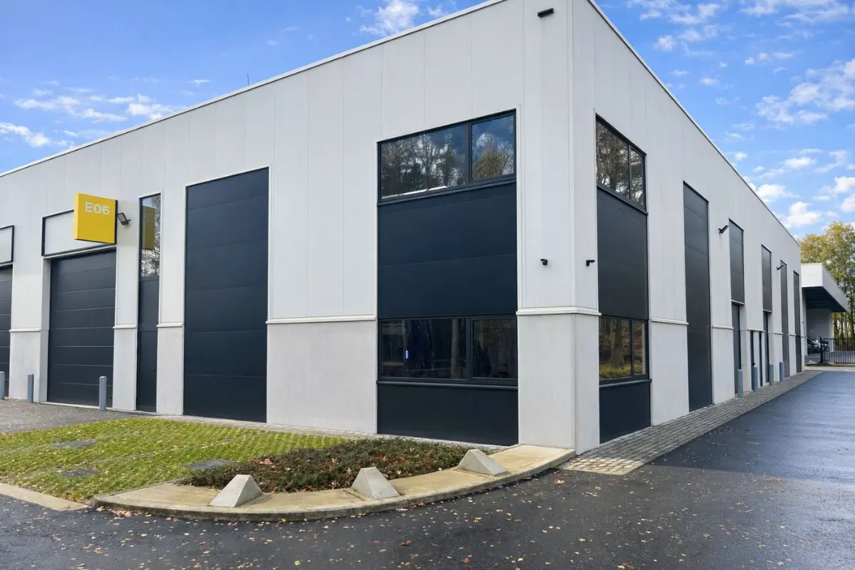 Handelszaak te  koop in Genk 3600 456000.00€  slaapkamers 358.00m² - Zoekertje 755958