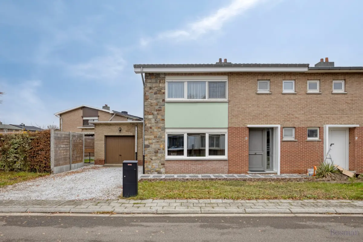 Huis te  koop in Tessenderlo 3980 295000.00€ 3 slaapkamers 120.00m² - Zoekertje 757429