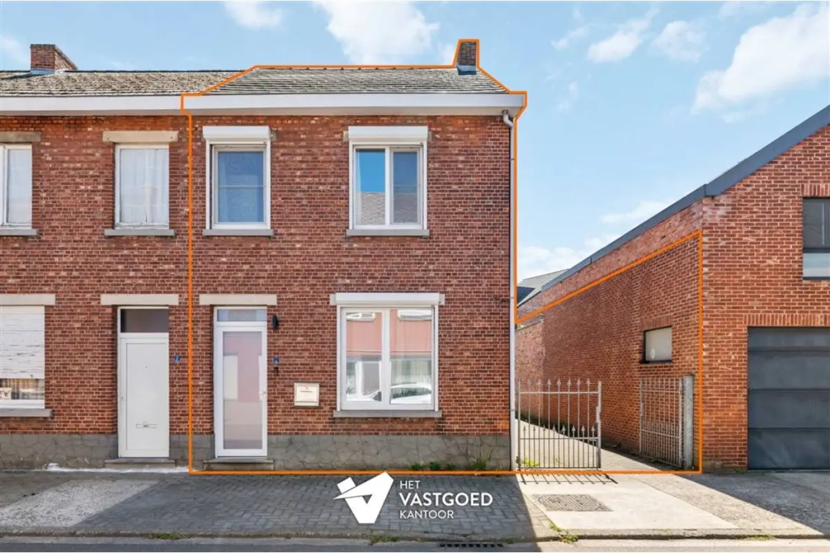 Huis te  koop in Beringen 3580 280000.00€ 3 slaapkamers 178.00m² - Zoekertje 758154