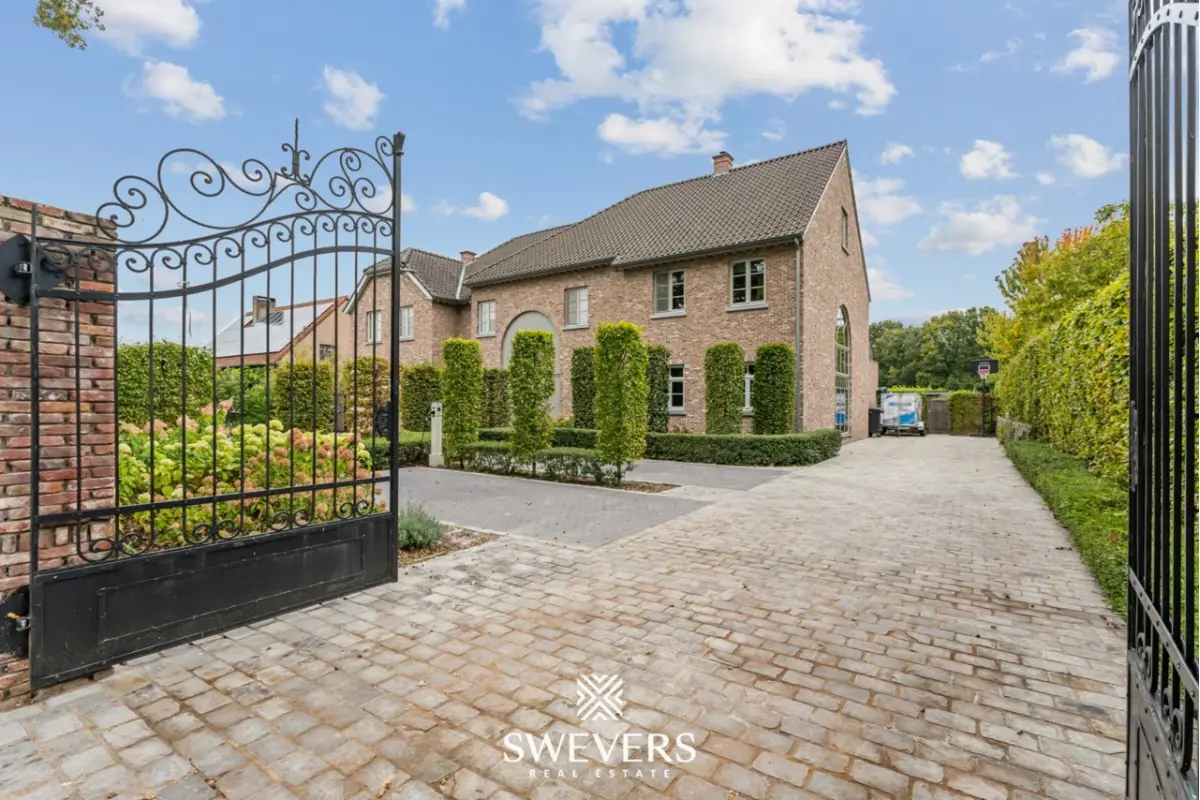 Villa te  koop in Zonhoven 3520 1035000.00€ 3 slaapkamers 321.00m² - Zoekertje 759991