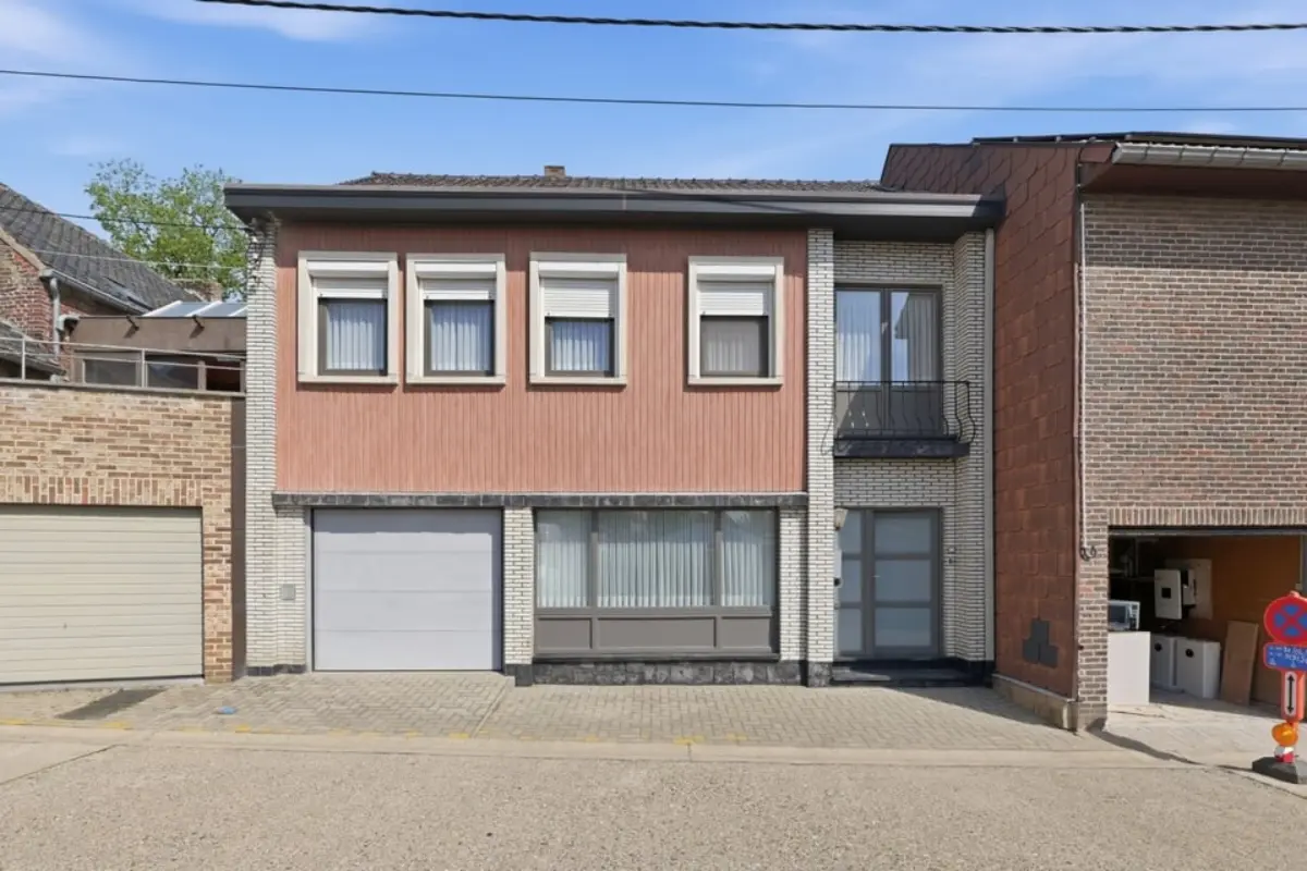 Huis te  koop in Montenaken 3890 195000.00€ 4 slaapkamers 183.00m² - Zoekertje 759942