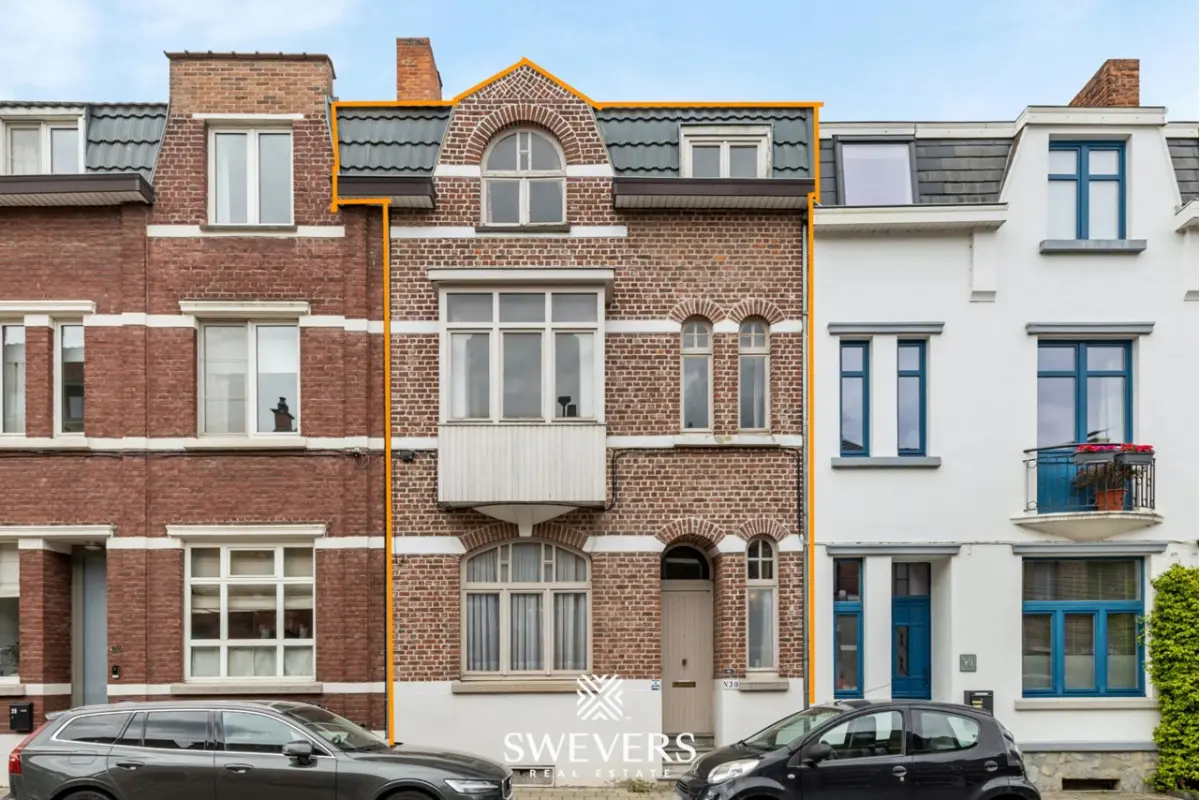 Herenhuis te  koop in Hasselt 3500 280000.00€ 6 slaapkamers 184.00m² - Zoekertje 760501