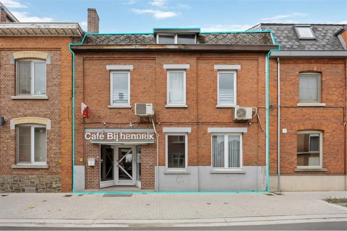 Huis te  koop in Berg 3700 149000.00€ 2 slaapkamers 196.00m² - Zoekertje 761448