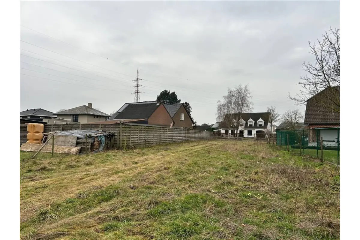 Grond te  koop in Overpelt 3900 245000.00€  slaapkamers m² - Zoekertje 762146