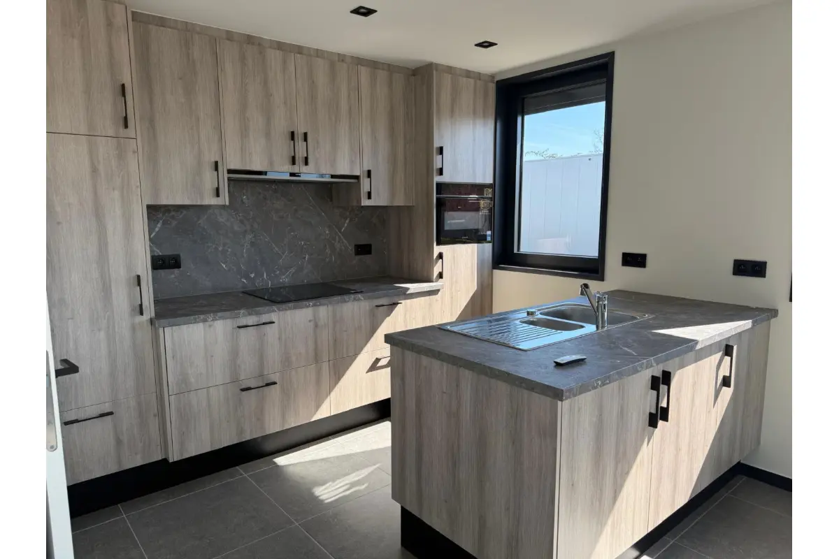 Appartement te  huur in Leopoldsburg 3970 800.00€ 2 slaapkamers 100.00m² - Zoekertje 763375