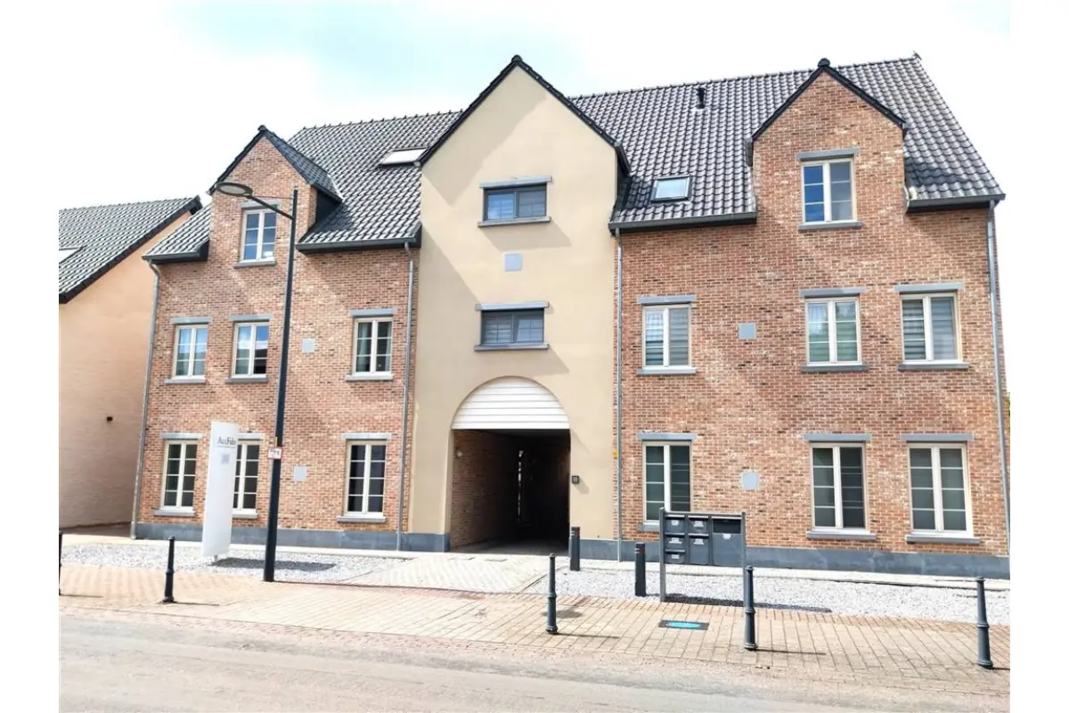 Appartement te  huur in Heusden-Zolder 3550 925.00€ 3 slaapkamers 111.00m² - Zoekertje 763630