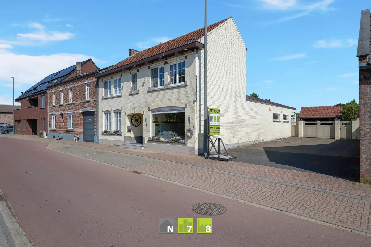 Huis te  koop in Dilsen-Stokkem 3650 424000.00€ 5 slaapkamers 262.00m² - Zoekertje 764923