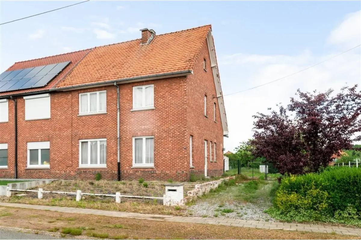 Huis te  koop in Houthalen-Helchteren 3530 240000.00€ 3 slaapkamers 122.00m² - Zoekertje 765257
