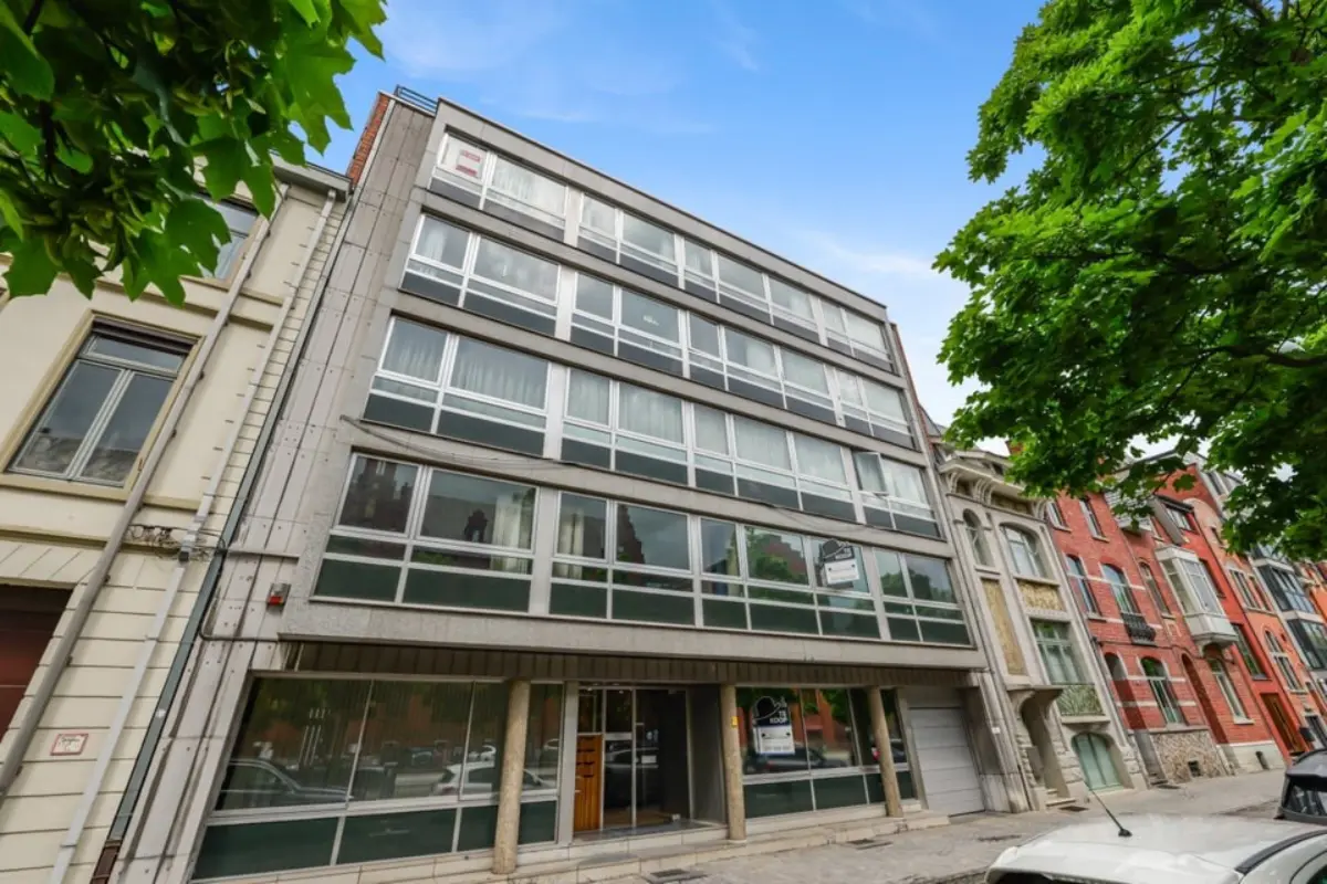 Appartement te  koop in Hasselt 3500 265000.00€ 3 slaapkamers m² - Zoekertje 766353