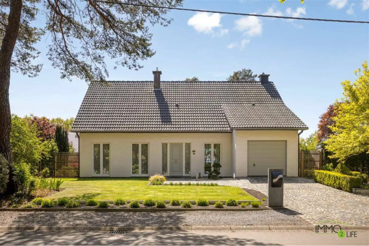 Huis te  koop in Genk 3600 150000.00€ 3 slaapkamers 221.00m² - Zoekertje 769568