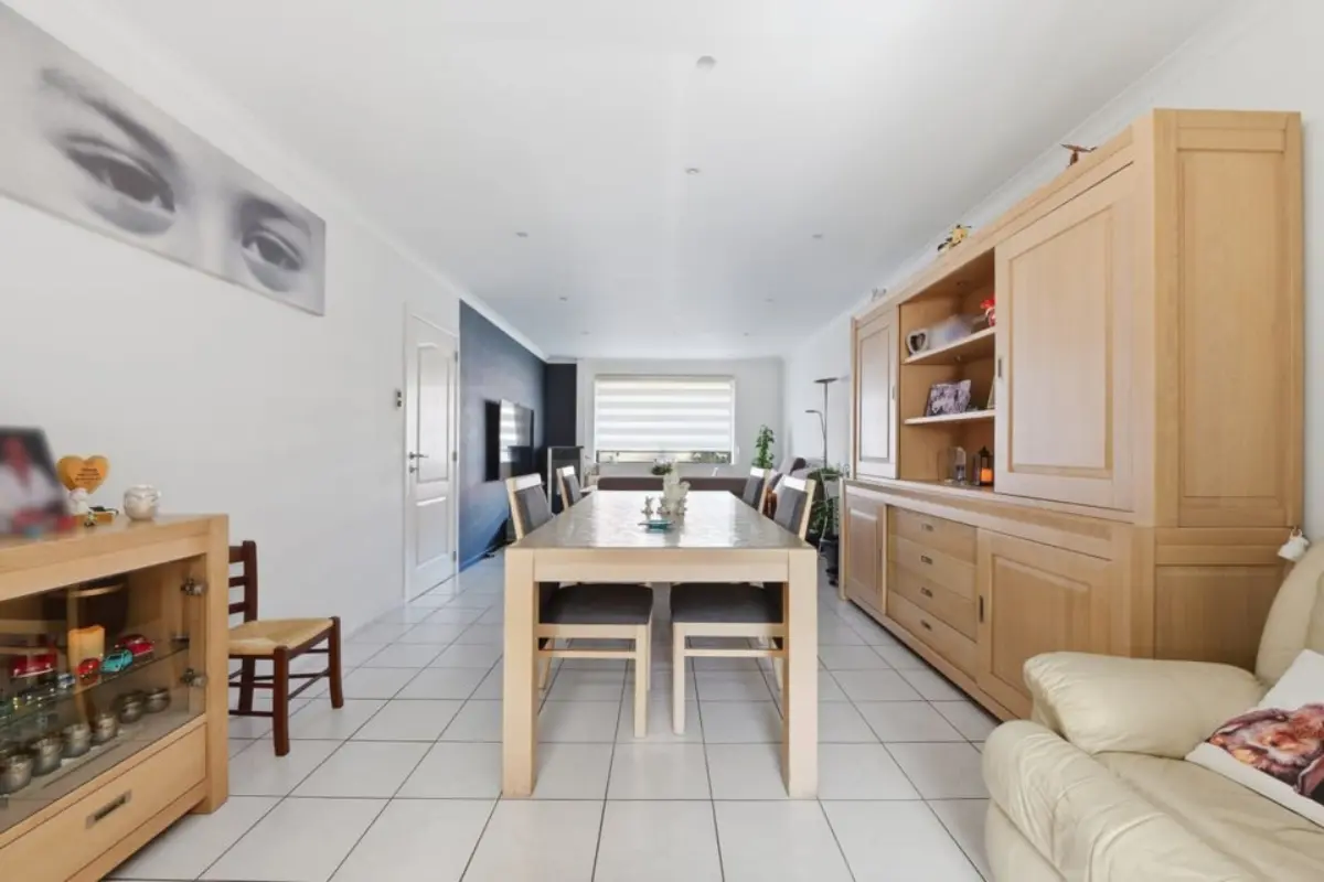 Huis te  koop in Houthalen-Helchteren 3530 295000.00€ 4 slaapkamers 166.00m² - Zoekertje 770317