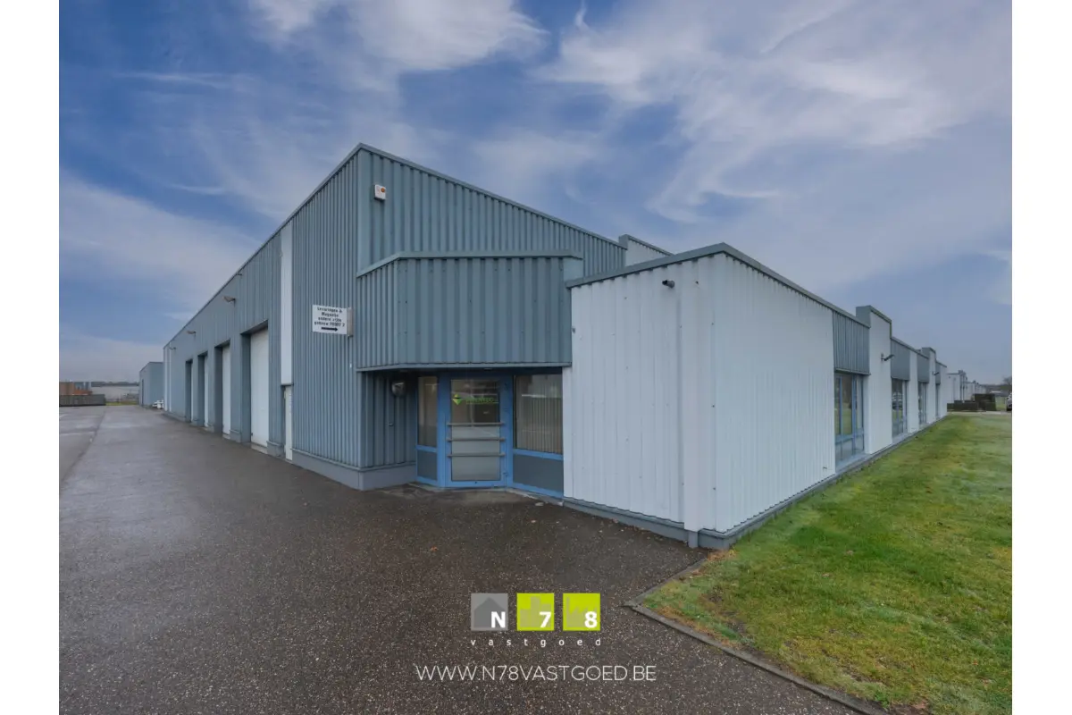 Handelszaak te  huur in Opglabbeek 3660 13218.00€  slaapkamers 4230.00m² - Zoekertje 770584