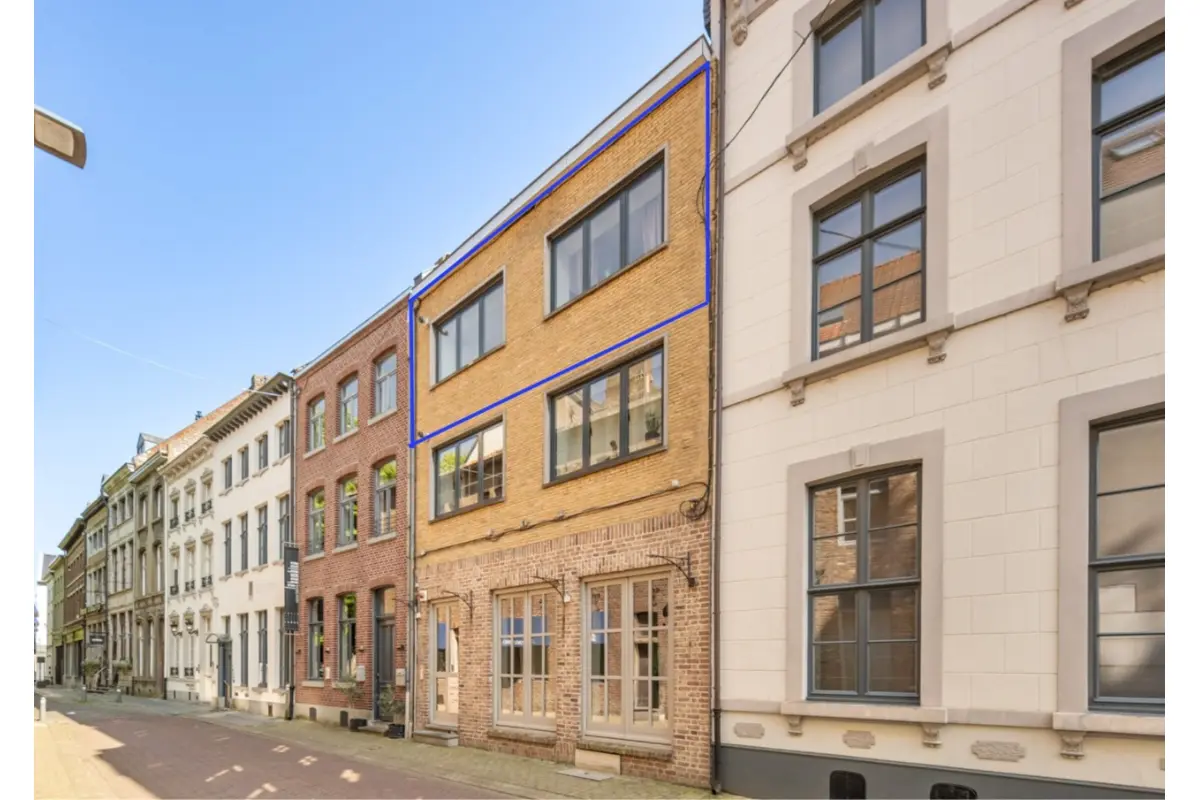 Appartement te  koop in Maaseik 3680 209000.00€ 1 slaapkamers m² - Zoekertje 777285