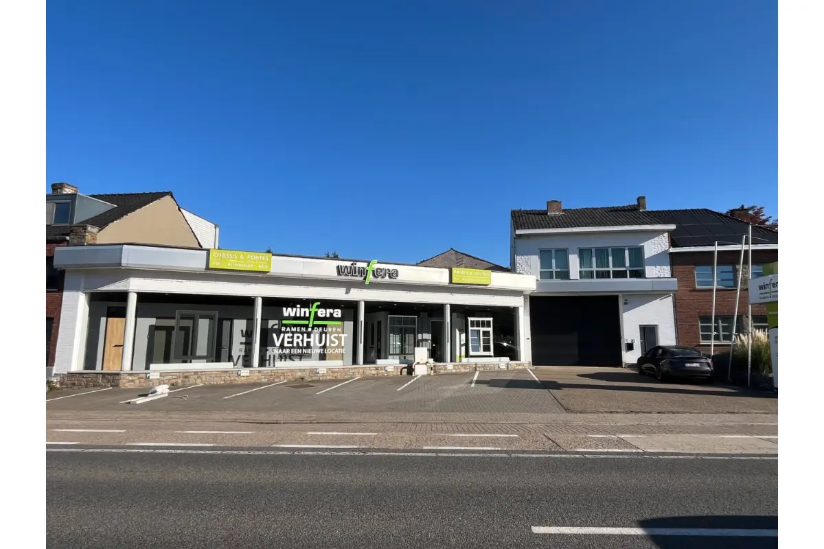 Handelszaak te  koop in Tongeren 3700 695000.00€  slaapkamers 1445.00m² - Zoekertje 778762