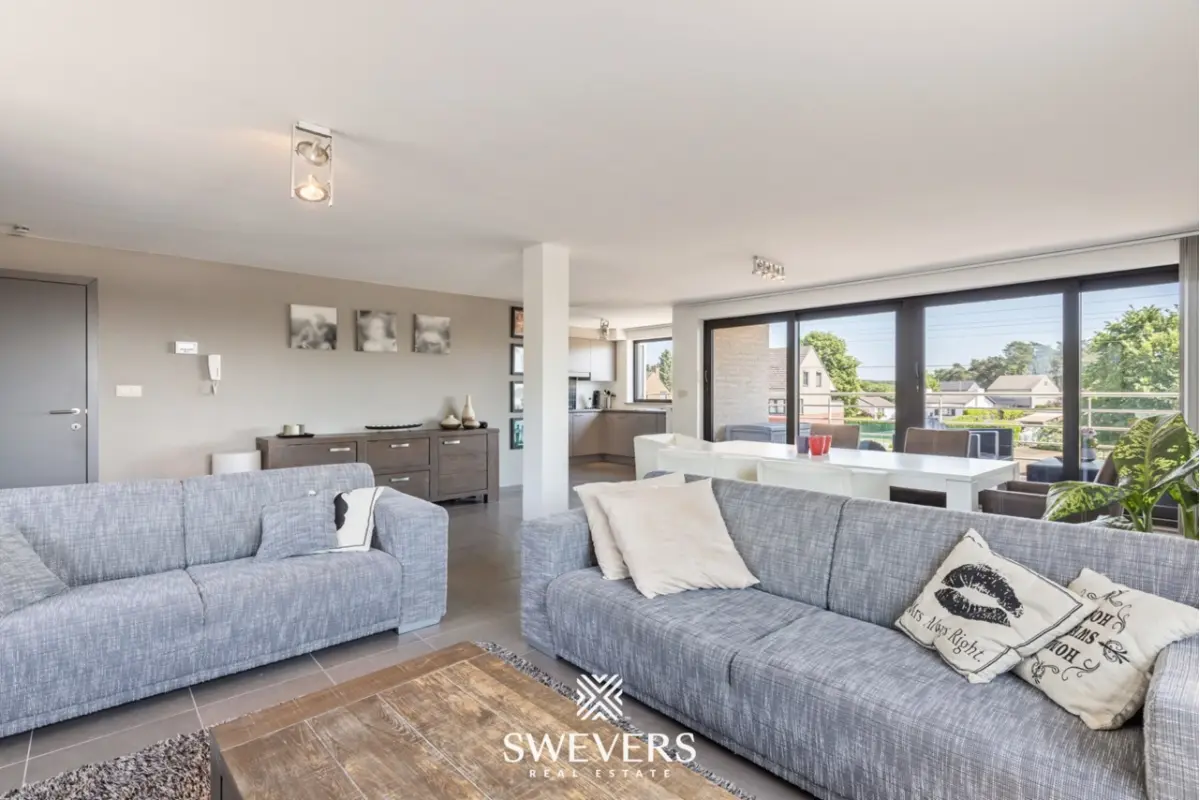 Appartement te  koop in Heppen 3971 275000.00€ 3 slaapkamers 137.00m² - Zoekertje 778393