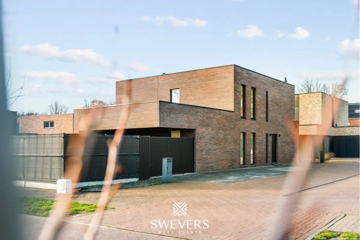 Huis te  koop in Beringen 3580 599000.00€ 3 slaapkamers 224.00m² - Zoekertje 779915