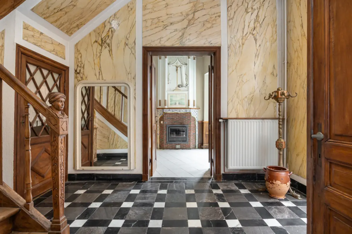 Huis te  koop in Borgloon 3840 375000.00€ 6 slaapkamers 345.00m² - Zoekertje 779086